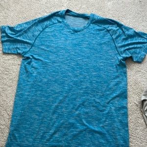 Mens Lulu t shirt - blue - size L